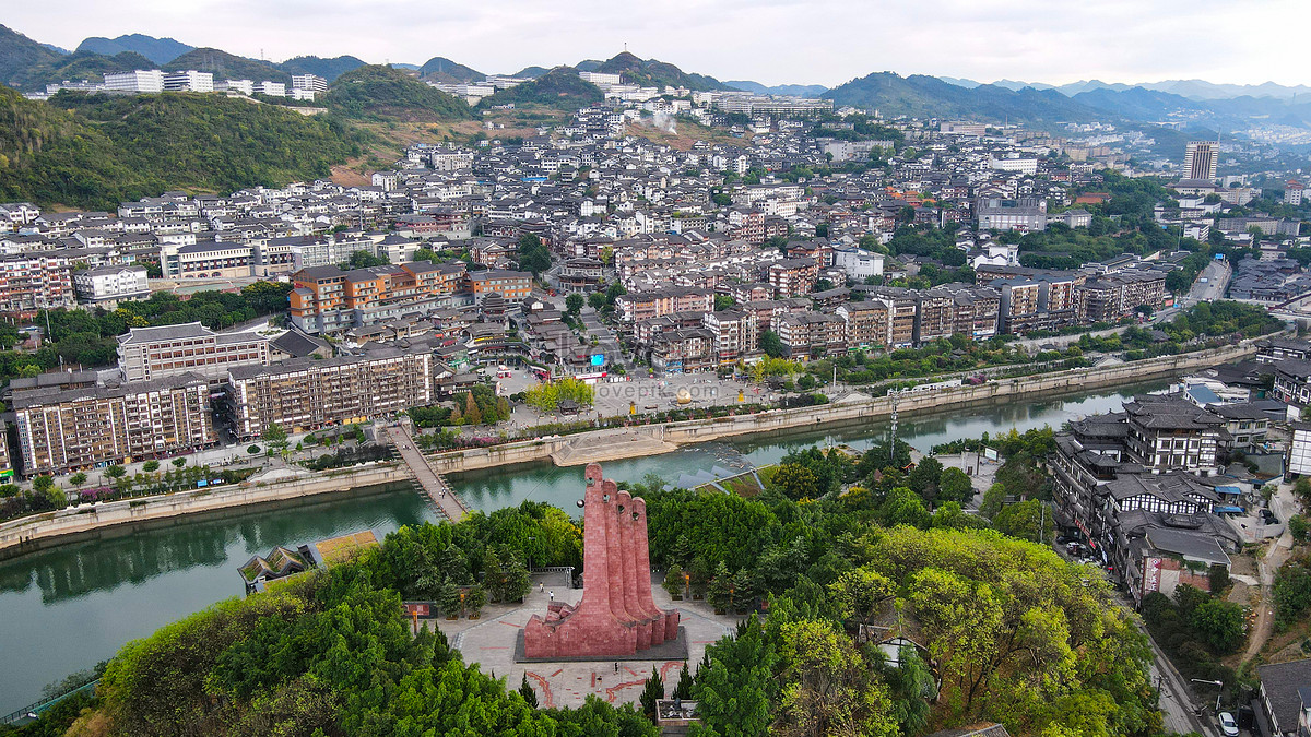 DU LỊCH TRÙNG KHÁNH MAO ĐÀI TRẤN QUÝ CHÂU - QUÝ DƯƠNG TOUR 5 NGÀY 4 ĐÊM TỪ HÀ NỘI - MAO ĐÀI  - XÍCH THỦY - GA TÀU LÝ TỬ BÁ (LIZIBA STATION) - THÀNH PHỐ TRÙNG KHÁNH 8D TRUNG HOA NHỮNG SẮC MÀU ẤN TƯỢNG 